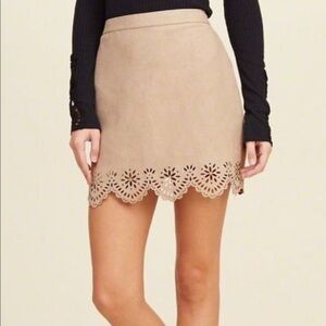 5 for $25 Hollister faux suede skirt laser cut scallop‎ bottom mini